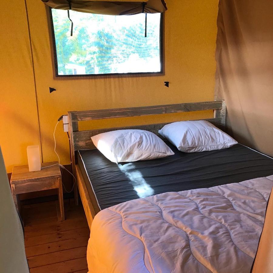Camping Le Mondou Hotel Saint-Julien-de-Lampon Ngoại thất bức ảnh